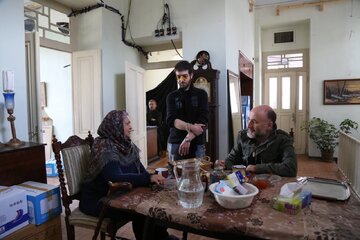 تماشاگر کنسرت حسن ریوندی ترجیح میدهد کمدیهای مبتذل ببیند/ نظم تولید در سینما برهم خورده است تماشاگر کنسرت حسن ریوندی ترجیح میدهد کمدیهای مبتذل ببیند/ نظم تولید در سینما برهم خورده است