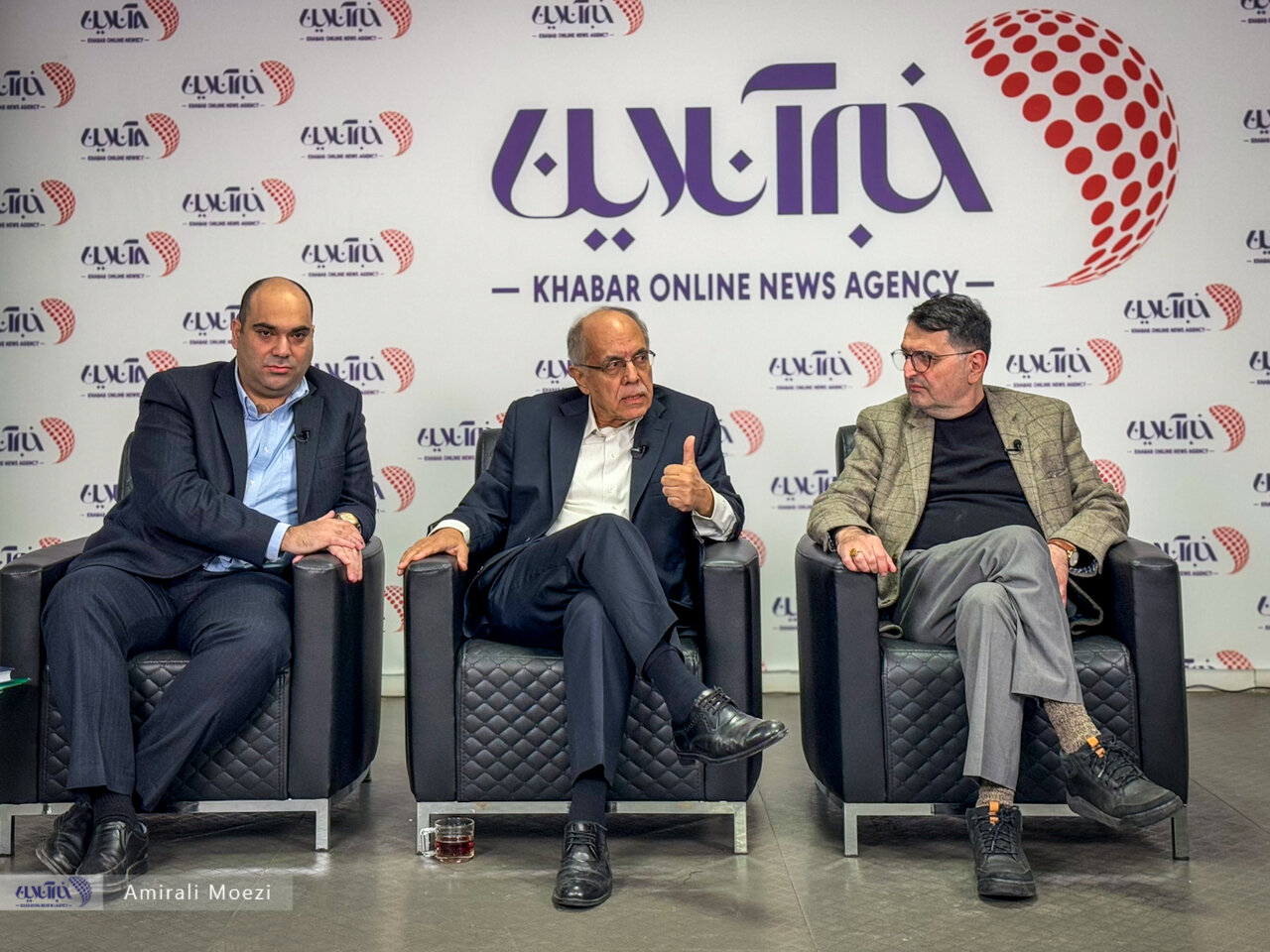 اقدام چین، بهمن به راه انداخت/ جزایر باید مسکونی شود/ پول حرف اول را میزند/ ضعف عملکرد ما منجر به ایجاد بدعت در روابط بینالملل شده است