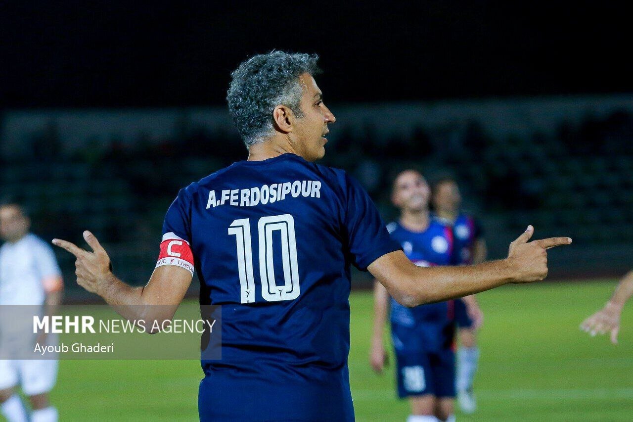 عکس | عادل فردوسیپور در کیش کاپیتان شد