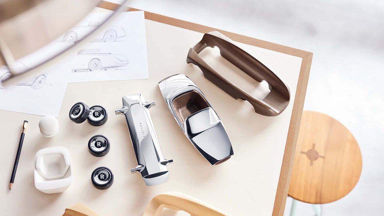 عکس | رولزرویس چوبی همقیمت پراید