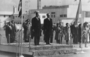 گزارشی از دیدار شاه و حافظ اسد/ کلید طلایی تهران به اسد تقدیم شد