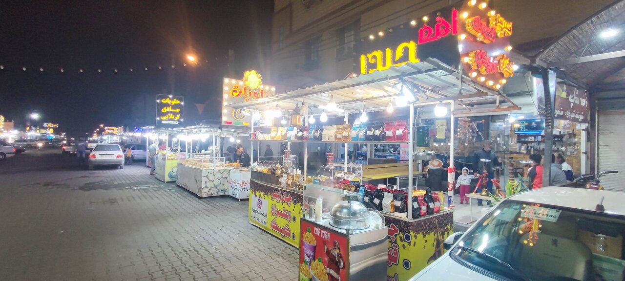 گزارش تصویری از لشکرآباد اهواز؛ خیابان فلافل و سمبوسه و کباب