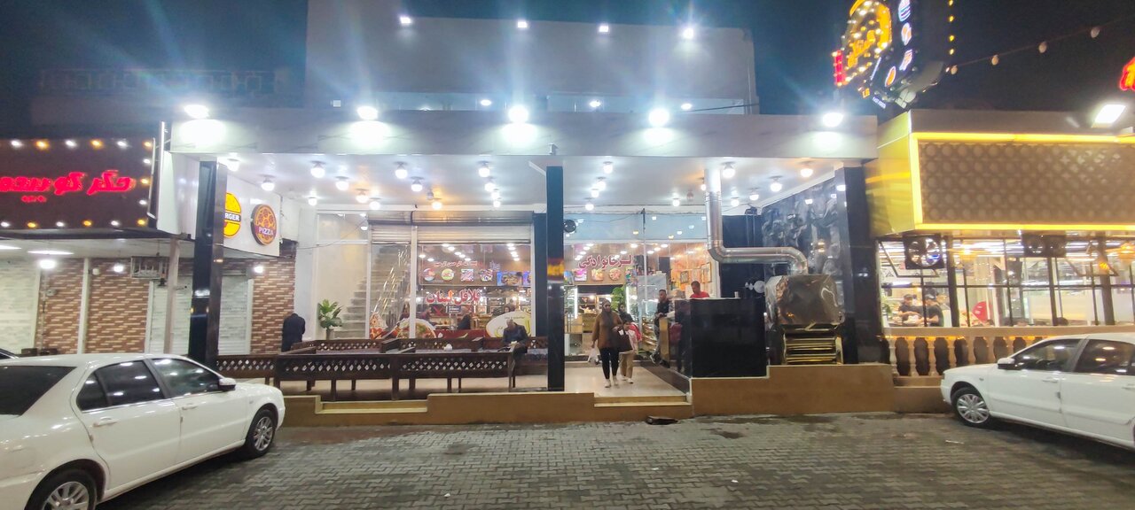 گزارش تصویری از لشکرآباد اهواز؛ خیابان فلافل و سمبوسه و کباب