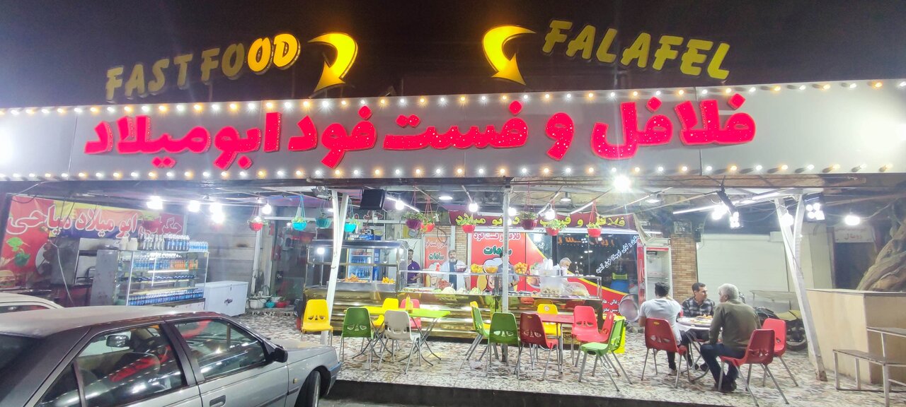 گزارش تصویری از لشکرآباد اهواز؛ خیابان فلافل و سمبوسه و کباب