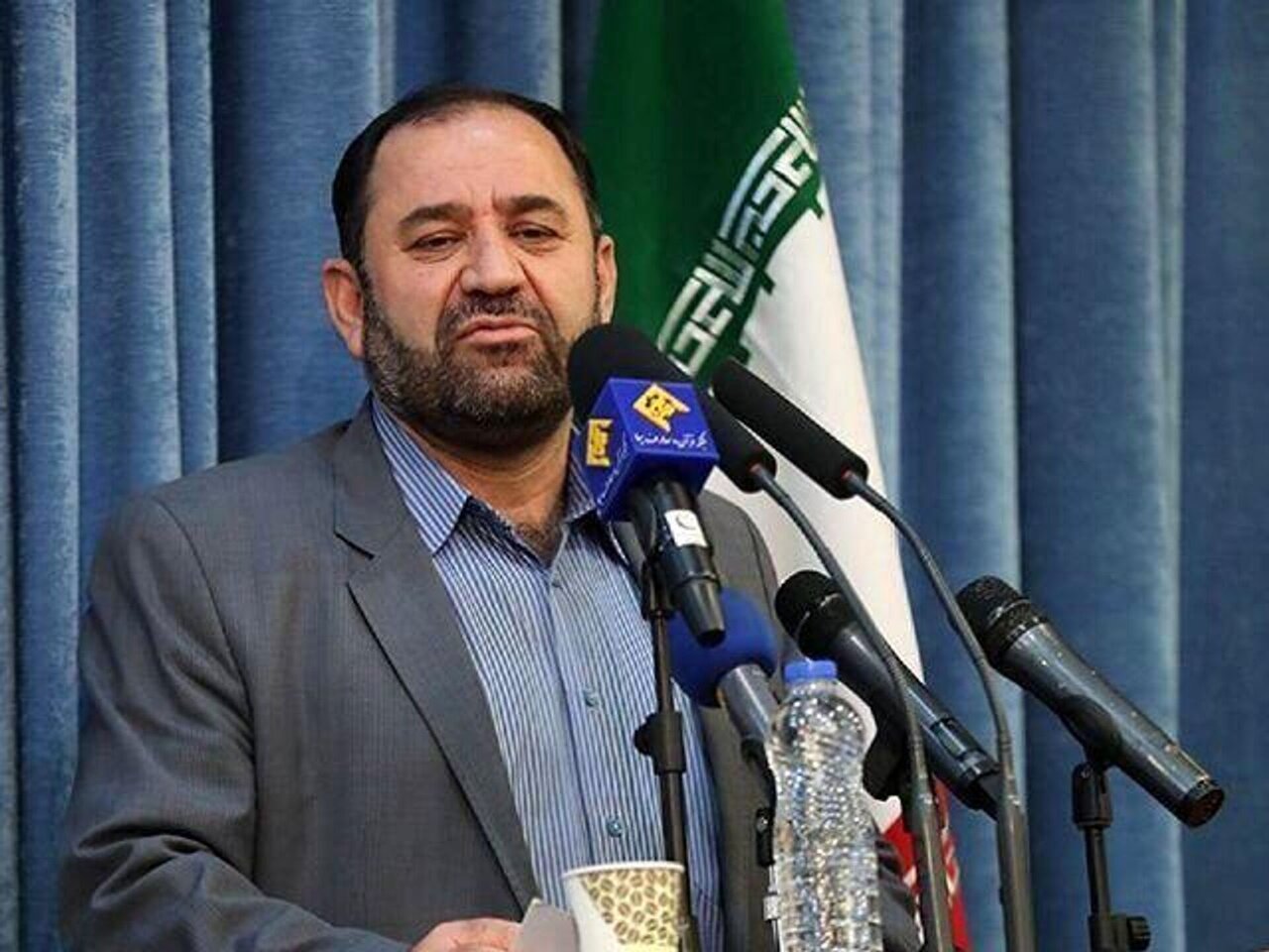 آشنایی با حسین اکبری/ سفیری که شاهد چندفروپاشی بود! خبرآنلاین