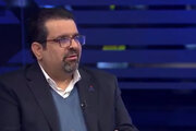 ببینید | تذکر مجری به کارشناس برنامه؛ شما بیش از حد از واژگان غیر فارسی استفاده می‌کنید!