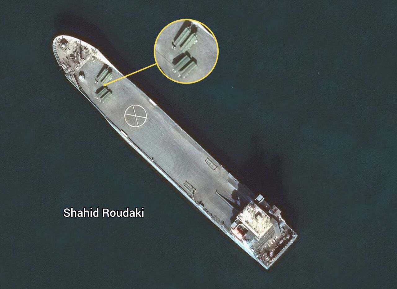 عکس | جدیدترین تصاویر ماهوارهای از ناو پهپادبر سپاه
