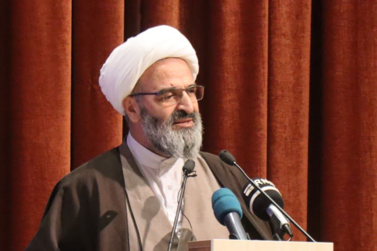 دکتر صمیمیان، به عنوان فرماندار جدید شهرستان سمنان معرفی شد