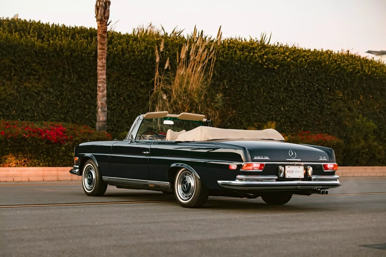 مرسدسبنز ۵۳ سالهای که یک بار هم بازسازی نشده است! /عکس