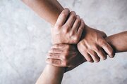 وظیفه مسلمانی ما در زمانه مشکلات معیشتی و فاصله طبقاتی چیست؟