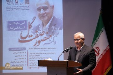 فاتحان و ویرانگران در فرهنگ ایرانی حل شدند/ صفت‌گل صفویه‌پژوهی را چند گام جلو برد