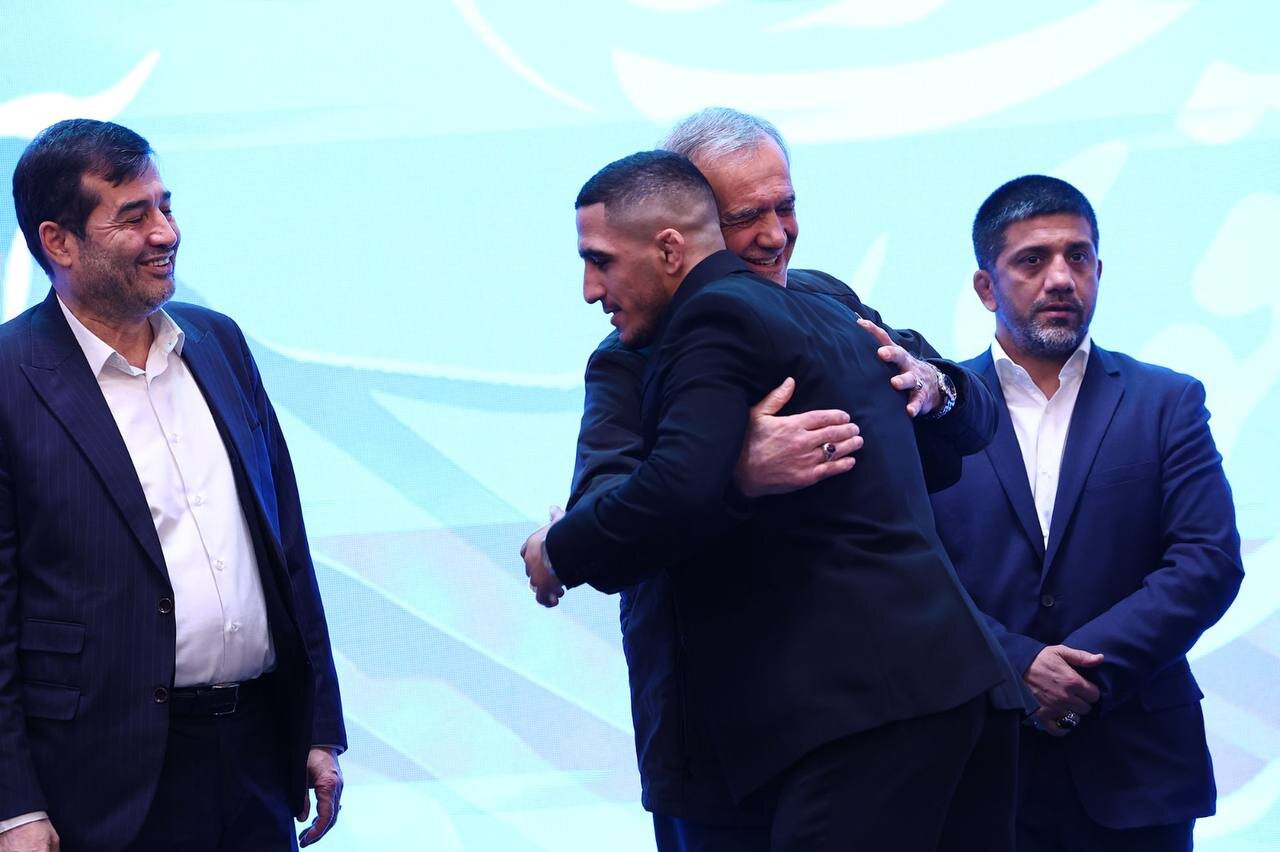 عکس| آغوش رحیمانه برای بی رحم!