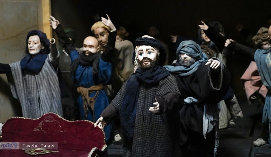 بهروز غریبپور: دوسالانه کردن نمایش عروسکی تهران آسیب بزرگی بود/ روایت یک سانسورچی در مواجه با آقای قاضی!/ «مبارک» رفیق من بود