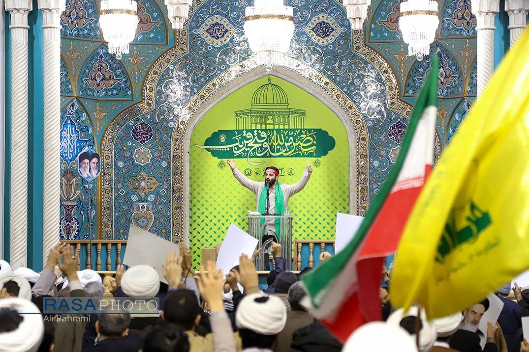 تصاویری از تجمع طلبه ها در قم/ ماجرا چه بود؟