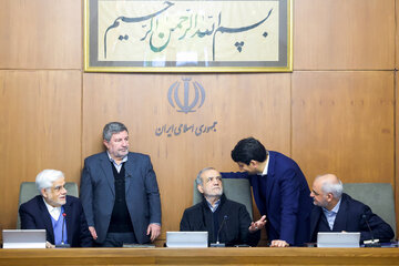 رفع فیلترینگِ پلکانی، قطعی شد؟/ وزیر ارتباطات: شاید گام به گام فیلتر برداشته شود/ چه کسانی در کمیته رفع فیلترینگ حضور دارند؟ رفع فیلترینگِ پلکانی، قطعی شد؟/ وزیر ارتباطات: شاید گام به گام فیلتر برداشته شود/ چه کسانی در کمیته رفع فیلترینگ حضور دارند؟