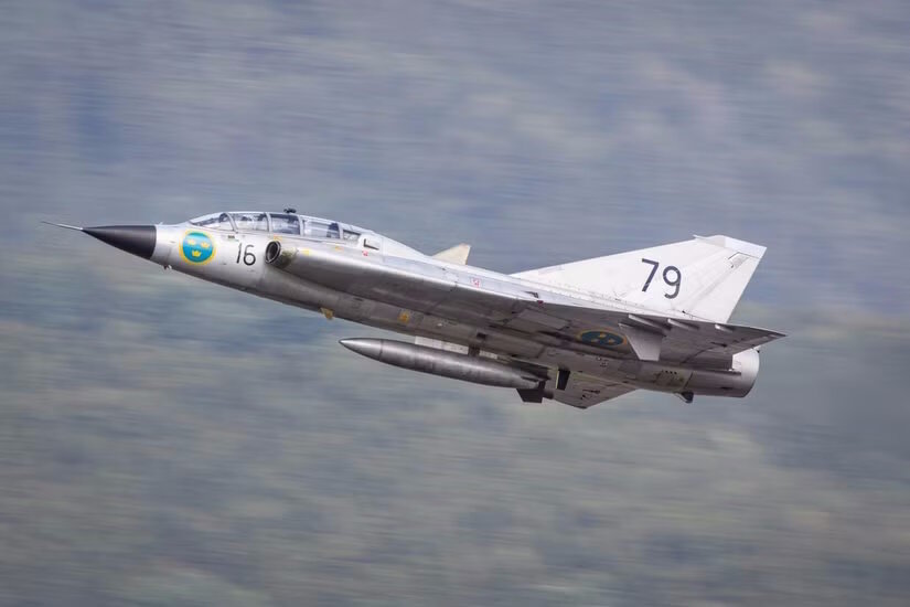 جنگنده سوئدی Saab 35 Draken
