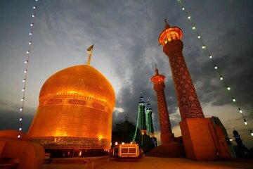 تصویر متفاوتی از حرم حضرت معصومه(س)/ عکس رئیسی در بین شهدای مقاومت و فرماندهان شهید نظامی
