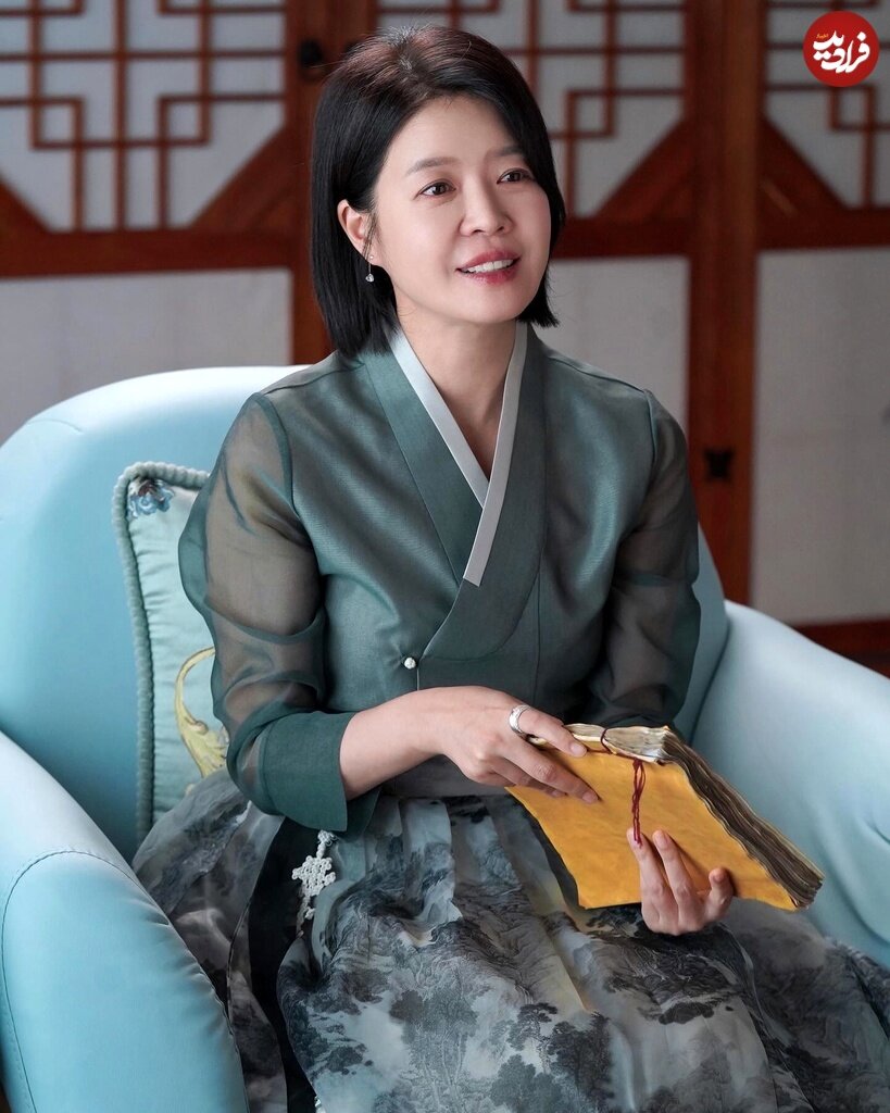 عکس | تغییر چهره جالب ملکه جونگسون بعد از گذشت ۱۷ سال در ۵۲ سالگی