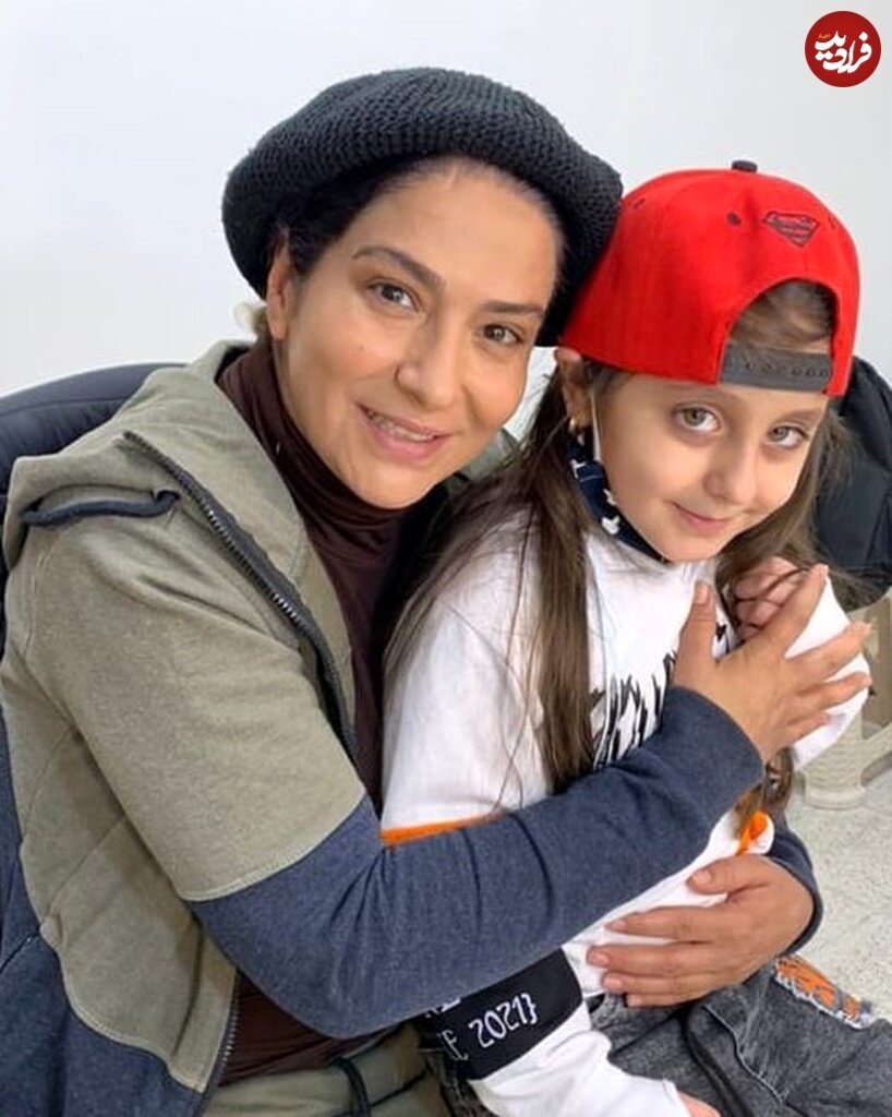 تغییر چهره بهت آور «فرح دیبا» سریال معمای شاه در 47 سالگی تغییر چهره بهت آور «فرح دیبا» سریال معمای شاه در 47 سالگی