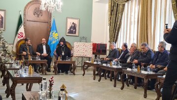 دیدار استاندار اصفهان با اُسقف اعظم ارامنه اصفهان و جنوب ایران دیدار استاندار اصفهان با اُسقف اعظم ارامنه اصفهان و جنوب ایران