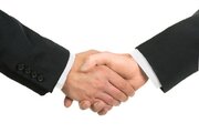 بهتر است با چه کسانی معاشرت و رفاقت کنیم؟