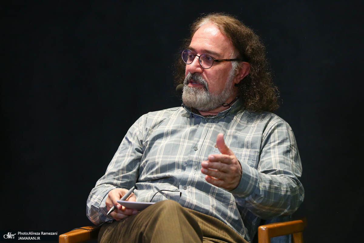 استاد دانشگاه تهران: از حسادت پرهیز کنید؛ اجازه دهید که یک رسانه خصوصی نیز به عرصه بیاید/ بررسی نقش آمریکا و اسرائیل در ناآرامیها مهم است، اما فراموش نکنیم که نقش داخلیها نیز قابل توجه است. استاد دانشگاه تهران: از حسادت پرهیز کنید؛ اجازه دهید که یک رسانه خصوصی نیز به عرصه بیاید/ بررسی نقش آمریکا و اسرائیل در ناآرامیها مهم است، اما فراموش نکنیم که نقش داخلیها نیز قابل توجه است.