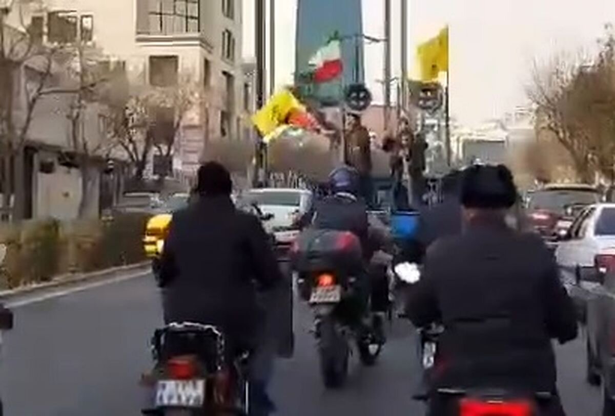 استراتژی موافقان فیلترینگ در سه لایه؛ سیاسی، مجازی و کف خیابان/ تندروها عقب نشینی نخواهد کرد/ وقتی به منصوب رهبری هم رحم نمی کنند