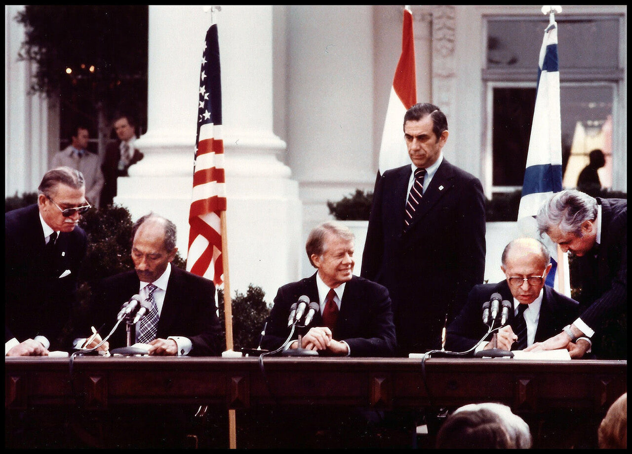 عکسهایی کمیاب از «لحظههای یهودی کارتر»/ رئیسجمهوری که یک قرن زندگی کرد