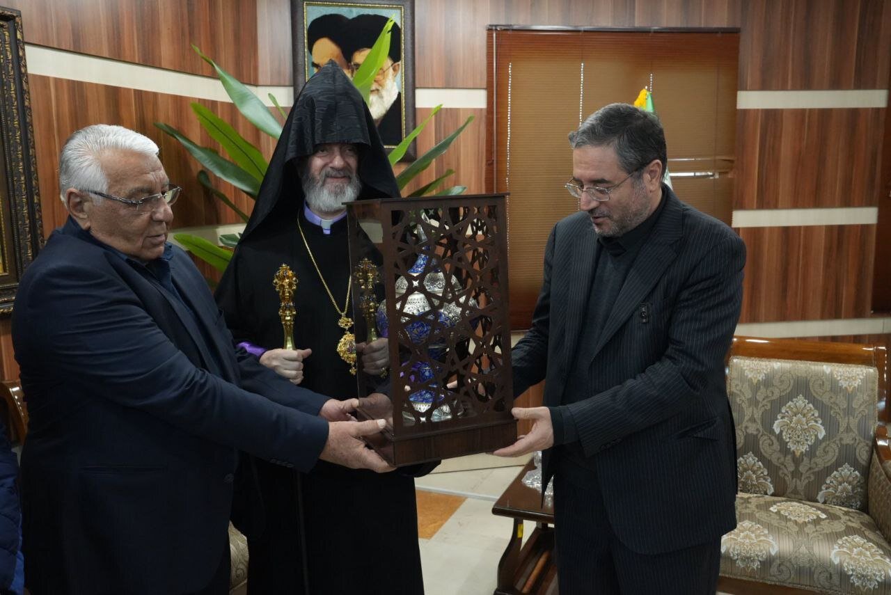 وحدت اقوام و ادیان در استان آذربایجانغربی مثال زدنی است