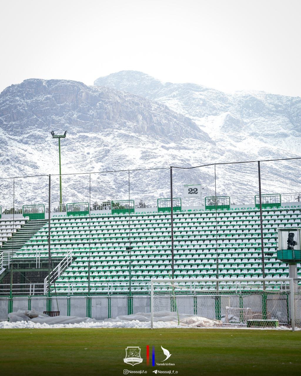 عکس | نمای زیبا از اصفهان برفی در ورزشگاه فولادشهر 3