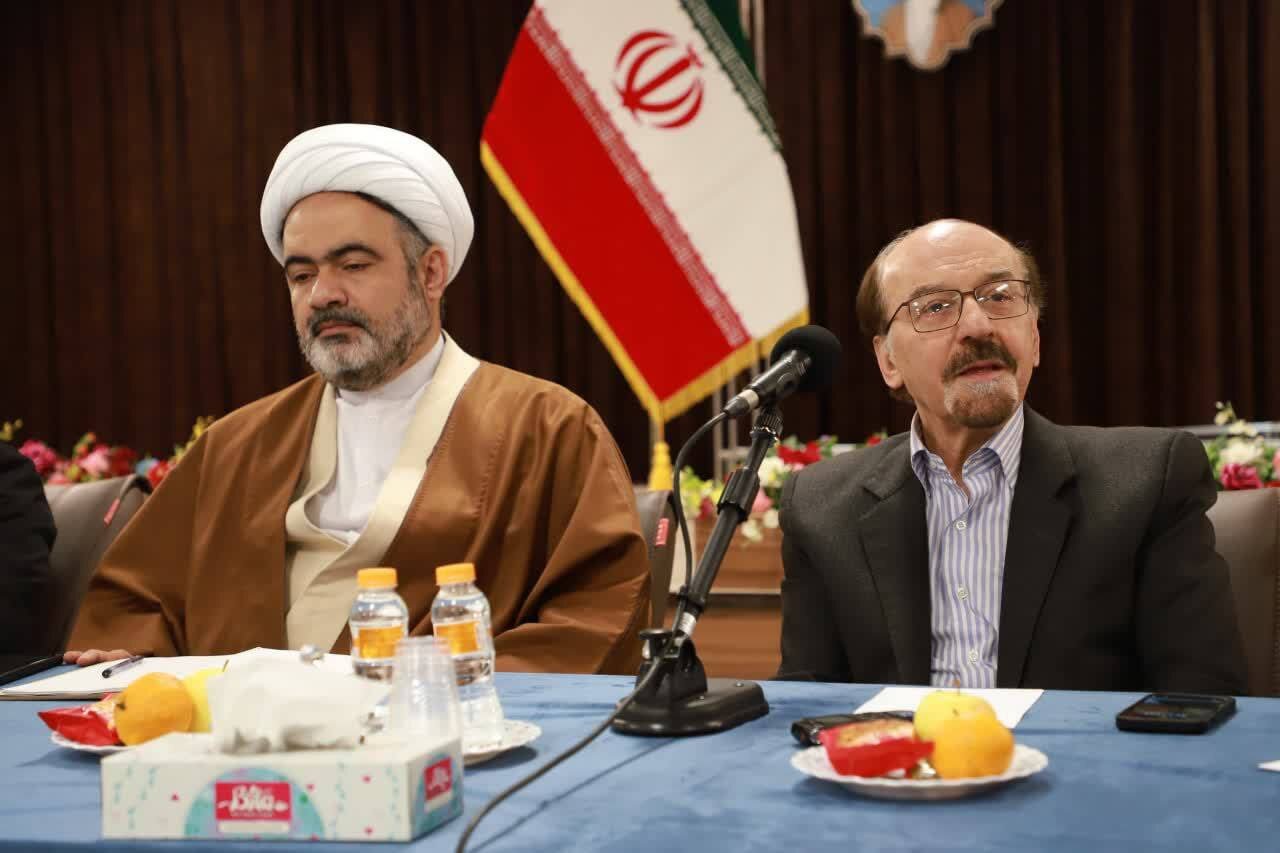 منتقدان کتاب تاریخ نجف از آغاز تا کنون چه گفتند؟