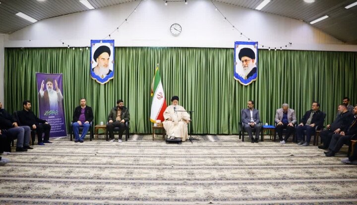 علم الهدی نمایندگانی که از نظرش جاسوس هستند را به وزارت اطلاعات و اطلاعات سپاه معرفی کند / هرکسی که مخالف امام جمعه مشهد باشد، جاسوس است؟ 2