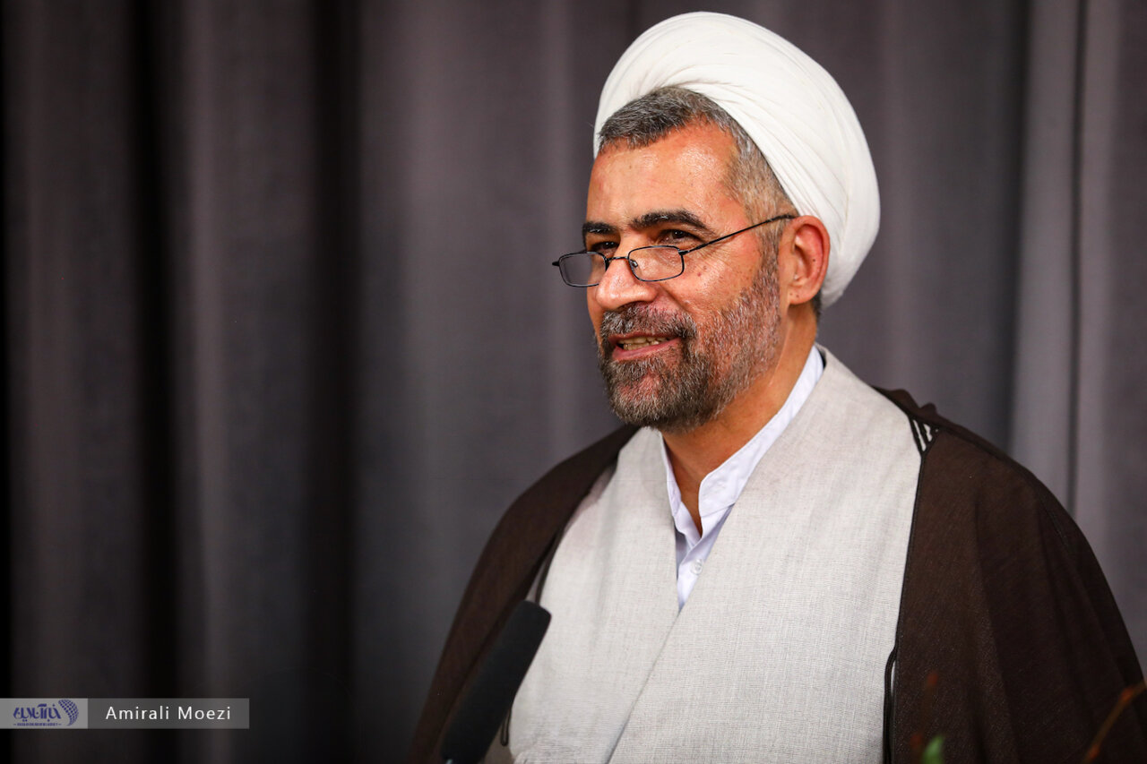 بازخوانی انتقادی رسول جعفریان با تبارشناسی غربزدگی و تقابل سنت و مدرنیته/ جلال آل احمد غربزدگی را کالبدشکافی کرد