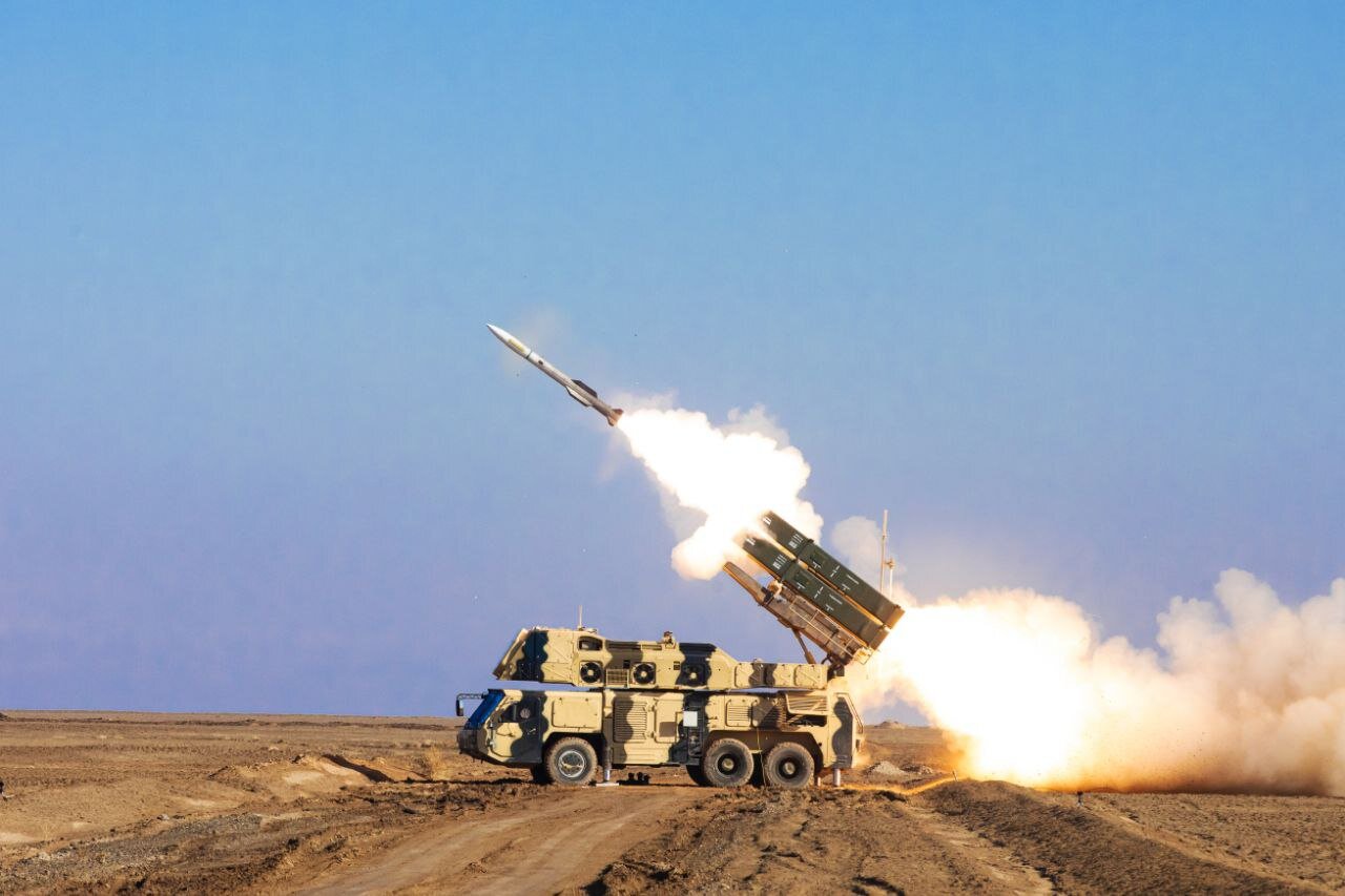 عکس | لحظه شلیک سامانه پدافندی ۹ دی در رزمایش پیامبر اعظم