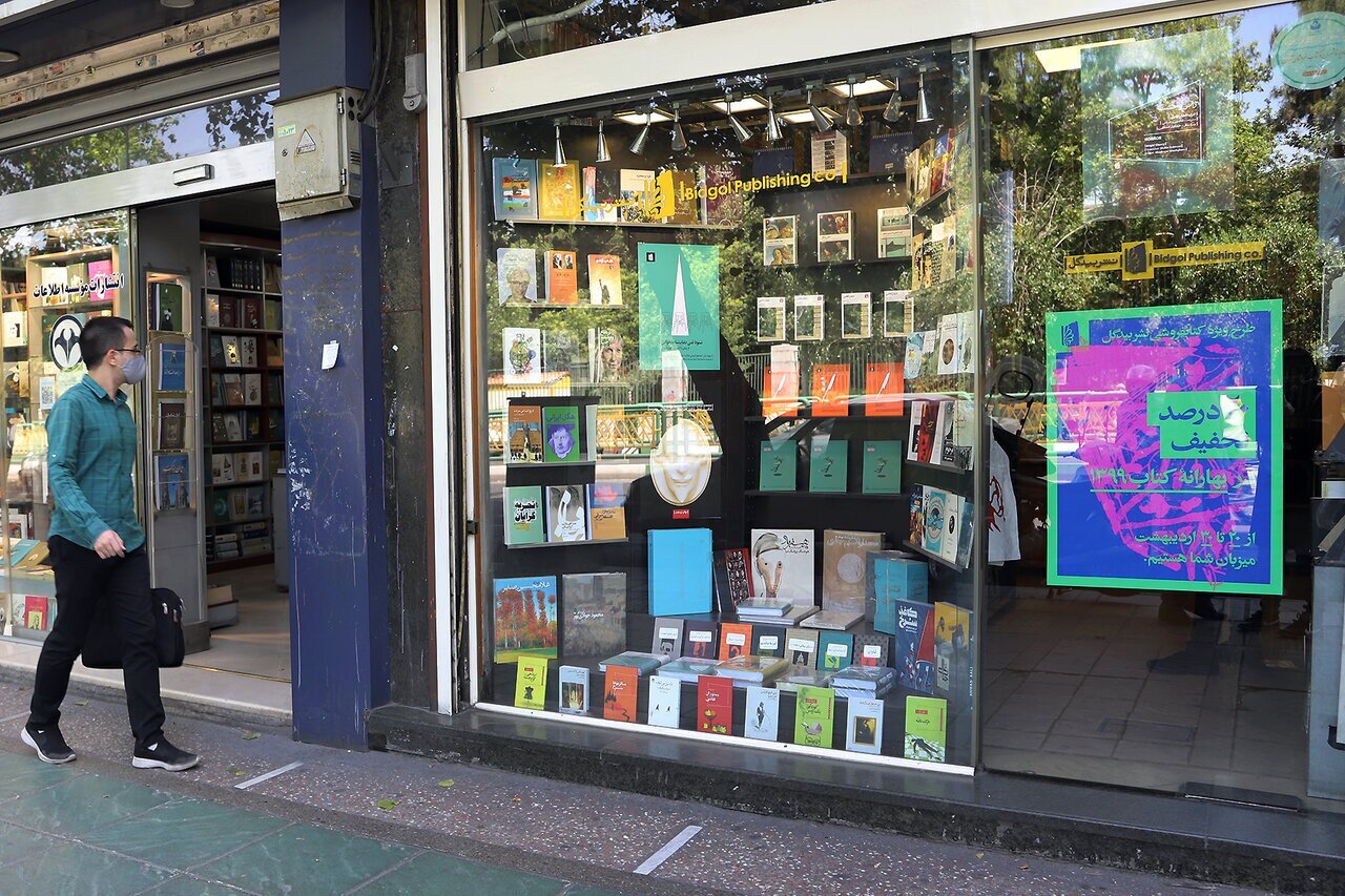 سقوط آزاد تیراژ کتاب با صعود قیمت؛ کدام کتابها بیشترین صعود قیمت را داشتند؟