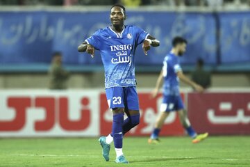 پرسپولیس قید ستاره استقلالی را زد!