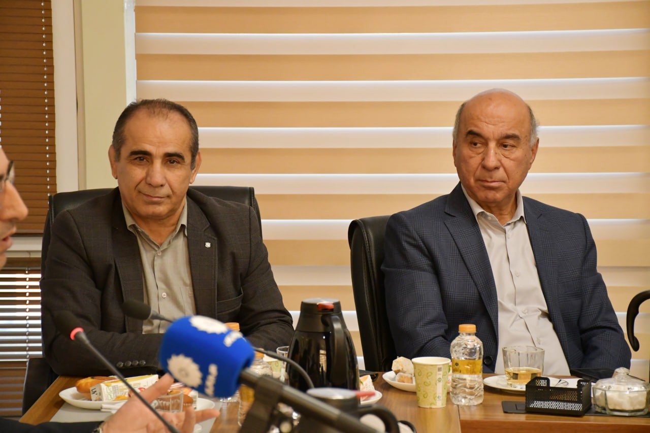 اعتراض به نادیده گرفتن بخش خصوصی در سیاستهای ارزی