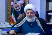 کتاب‌خوانی آیت‌الله سید مجتبی خامنه‌ای به روایت رئیس سازمان عقیدتی سیاسی فراجا؛ کتاب‌خوان حرفه‌ای هستند/ ماجرای ۶ جلد کتاب خاطرات شهدا و درخواست رهبری