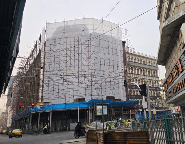 واکنش شهرداری به پردههای سفیدرنگ پاساژ علاءالدین/ عکس