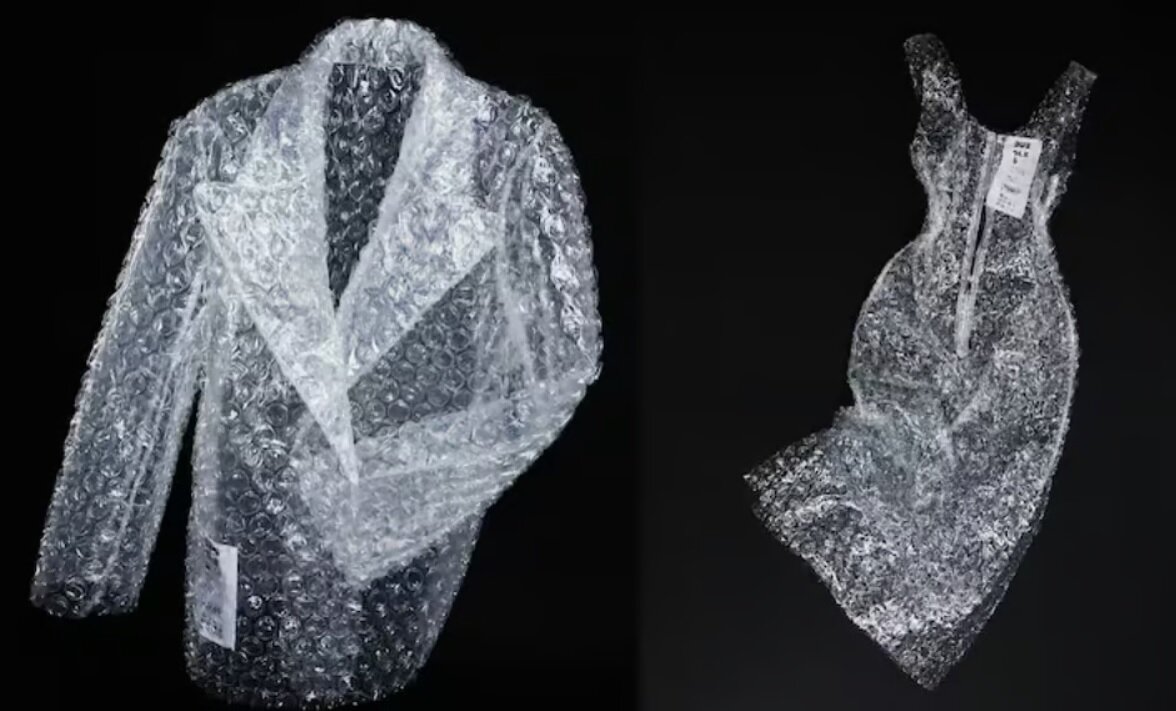 دنیای عجیب و غریب مد/ دوخت لباس با استفاده از نایلون حبابدار/ عکس