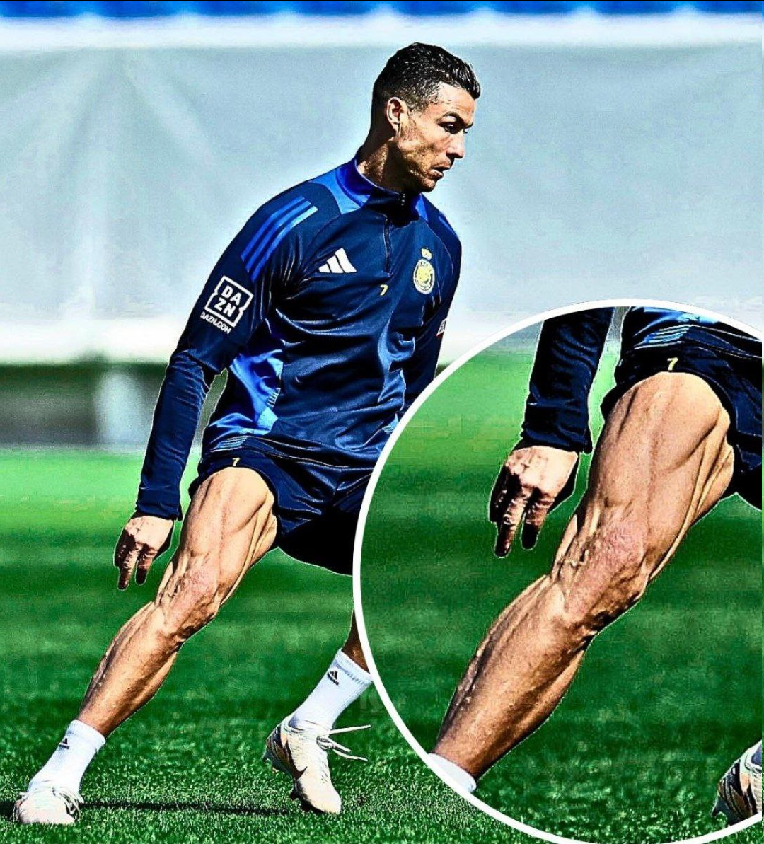 خبر : عکس| عضلات باورنکردنی رونالدو در ۴۰ سالگی 1 عکس| عضلات باورنکردنی رونالدو در ۴۰ سالگی