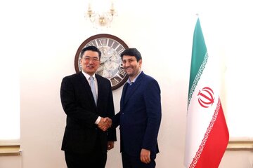 دیدار وزیر ارتباطات با سفیر کره جنوبی/ مشکل ۵G گوشیهای قدیمی سامسونگ حل میشود؟