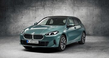 خودروی هاچبک BMW 120i به ایران وارد شد خودروی هاچبک BMW 120i به ایران وارد شد