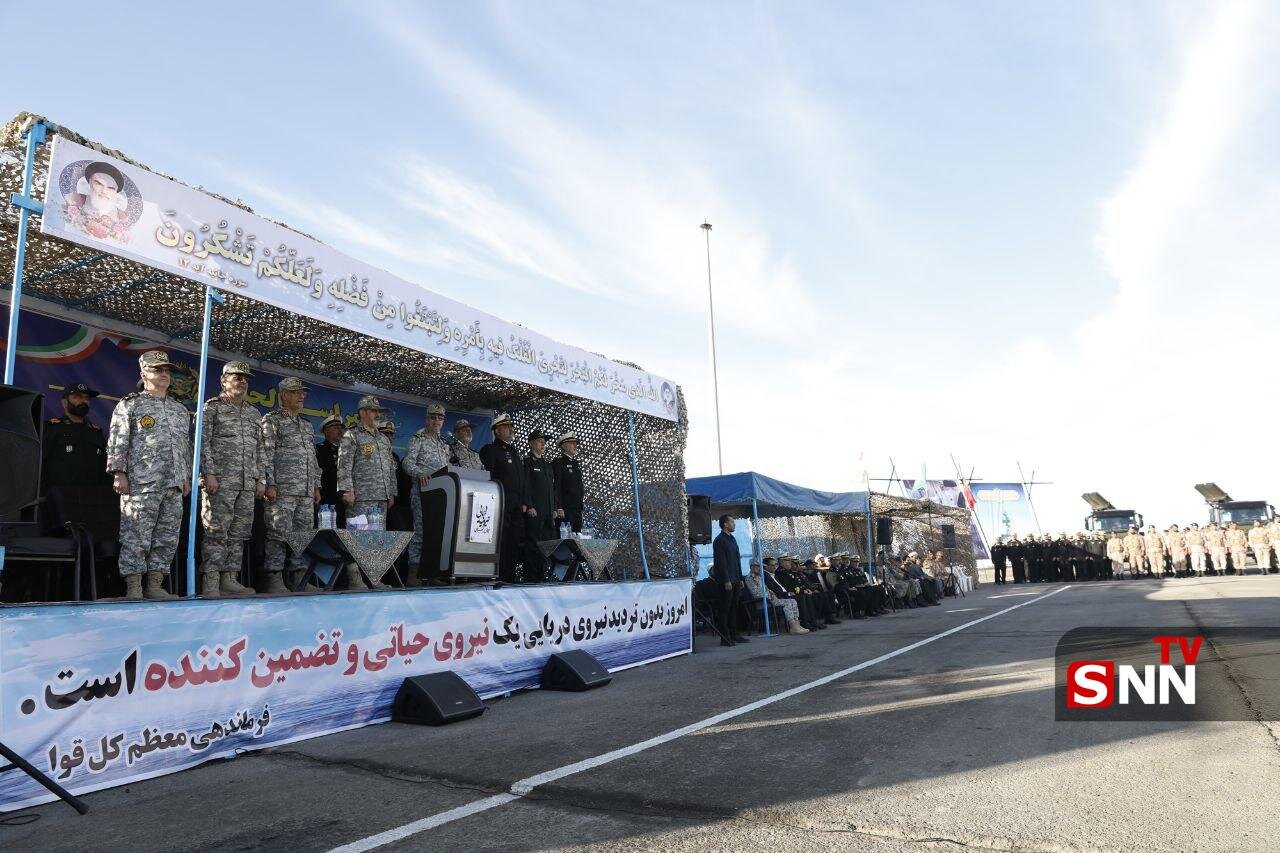 تصاویری از الحاق ناوشکن جدید به ارتش ایران/ کدام مقامات ارشد نظامی حضور داشتند؟