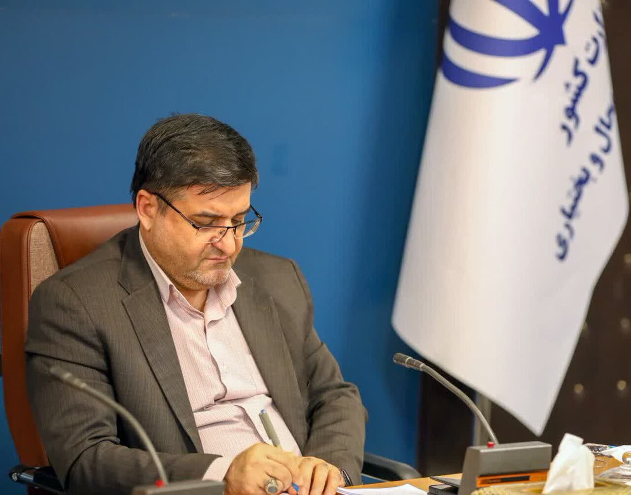 استاندار چهارمحال و بختیاری سالگرد تأسیس سپاه پاسداران را گرامی داشت / تقدیر از تلاشهای بیوقفه سپاه و تیپ ۴۴ قمر بنیهاشم (ع) استاندار چهارمحال و بختیاری سالگرد تأسیس سپاه پاسداران را گرامی داشت / تقدیر از تلاشهای بیوقفه سپاه و تیپ ۴۴ قمر بنیهاشم (ع)