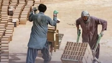 ۲۱ کارگر غیرمجاز اتباع بیگانه در بروجرد شناسایی شد ۲۱ کارگر غیرمجاز اتباع بیگانه در بروجرد شناسایی شد