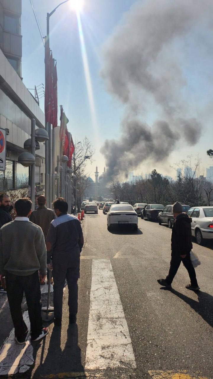 عکس | اولین تصویر از آتشسوزی در نزدیکی بازارچه تجریش