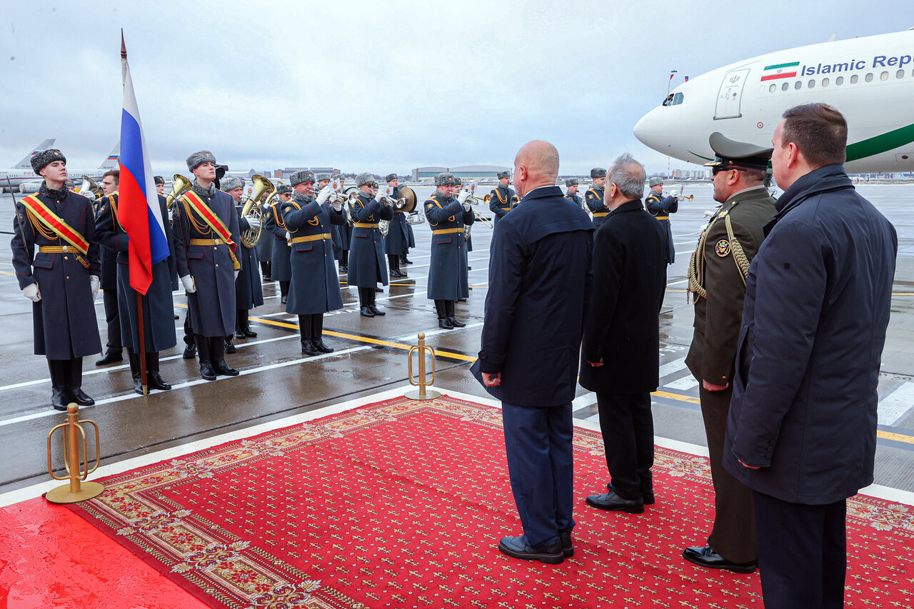 تصاویر مراسم استقبال روسها از پزشکیان در فرودگاه مسکو