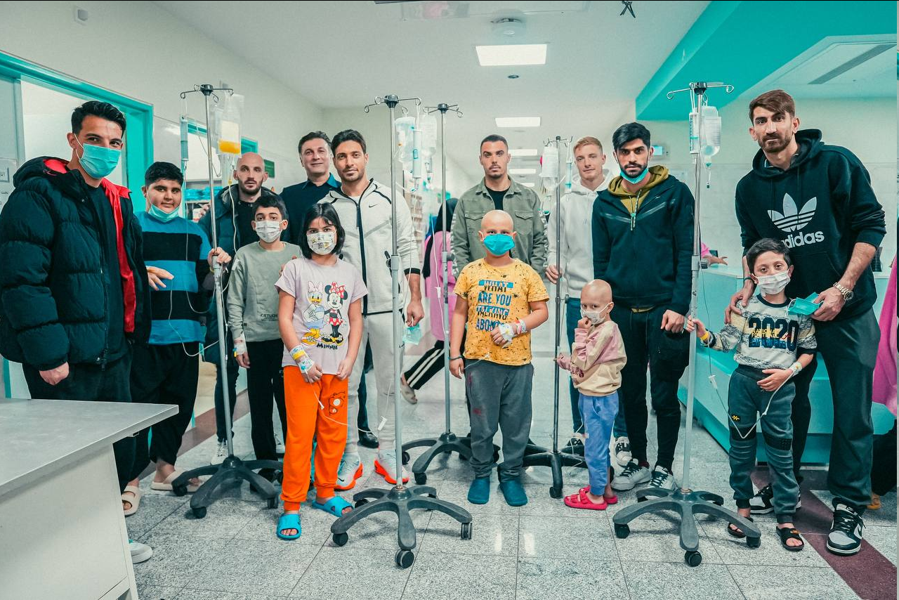 عکس| حرکت ارزشمند تراکتوریها/ برآورده کردن آرزوی کودکان سرطانی