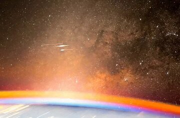 تصویری شگفتانگیز از زمین و کهکشان راه شیری از دید فضانورد ناسا تصویری شگفتانگیز از زمین و کهکشان راه شیری از دید فضانورد ناسا